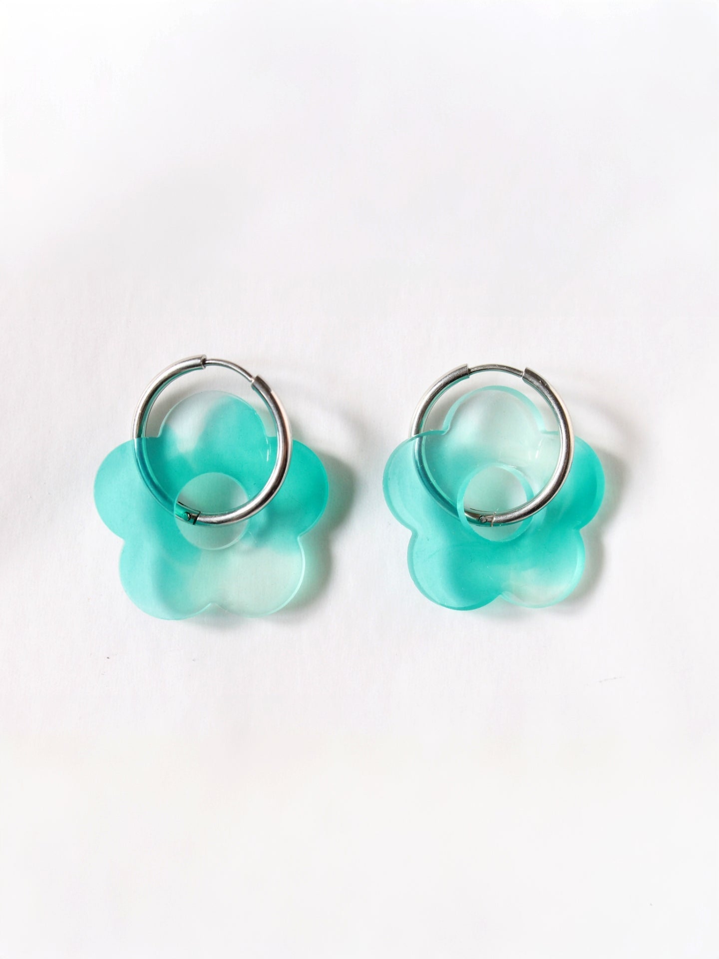 Aqua Loop Bloom - Pendientes De Resina - Moore Estudio